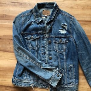 American Eagle distressed jean jacket